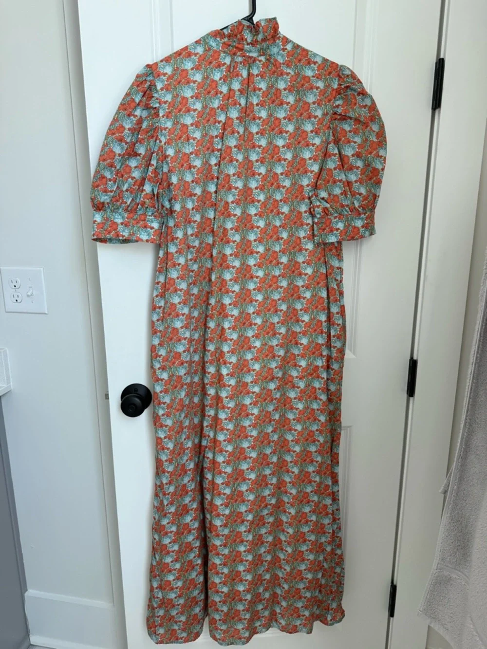 TUCKERNUCK DRESS - Picture 2 of 4